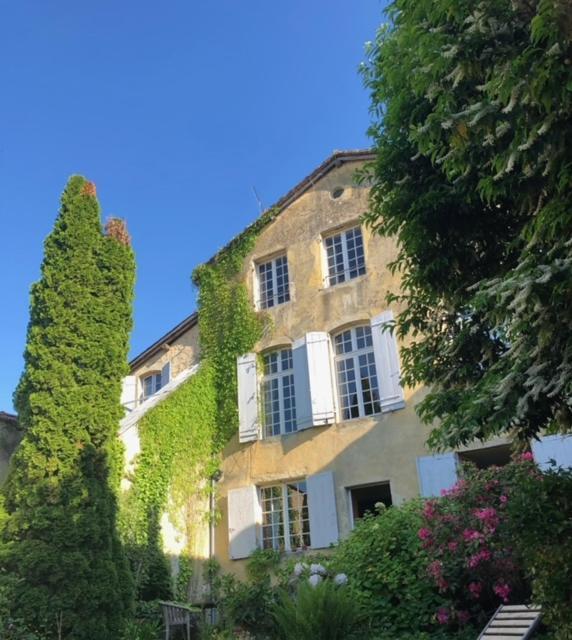 Le Clos De La Cathedrale 巴扎斯 外观 照片